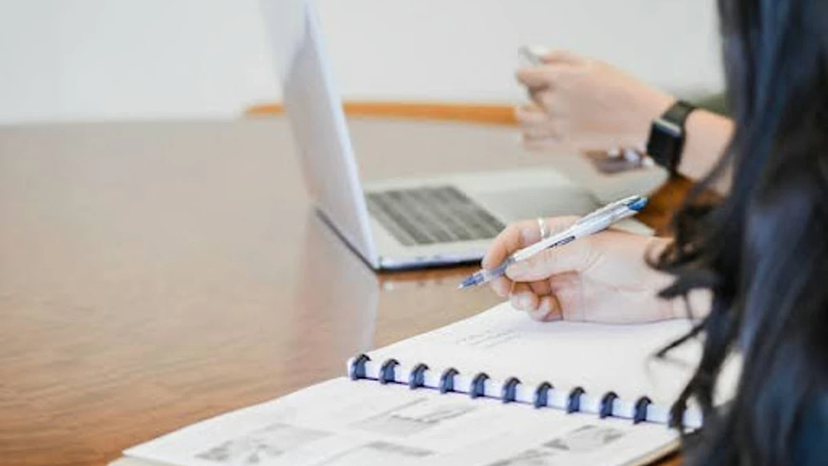 Optimize management of customer receivables